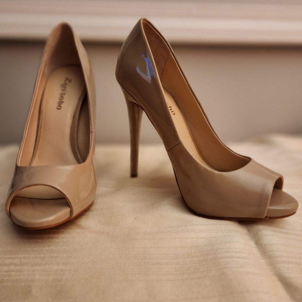 Woman Nude Shoes